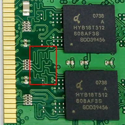 图1 – PCB延迟线用于确保信号同时到达